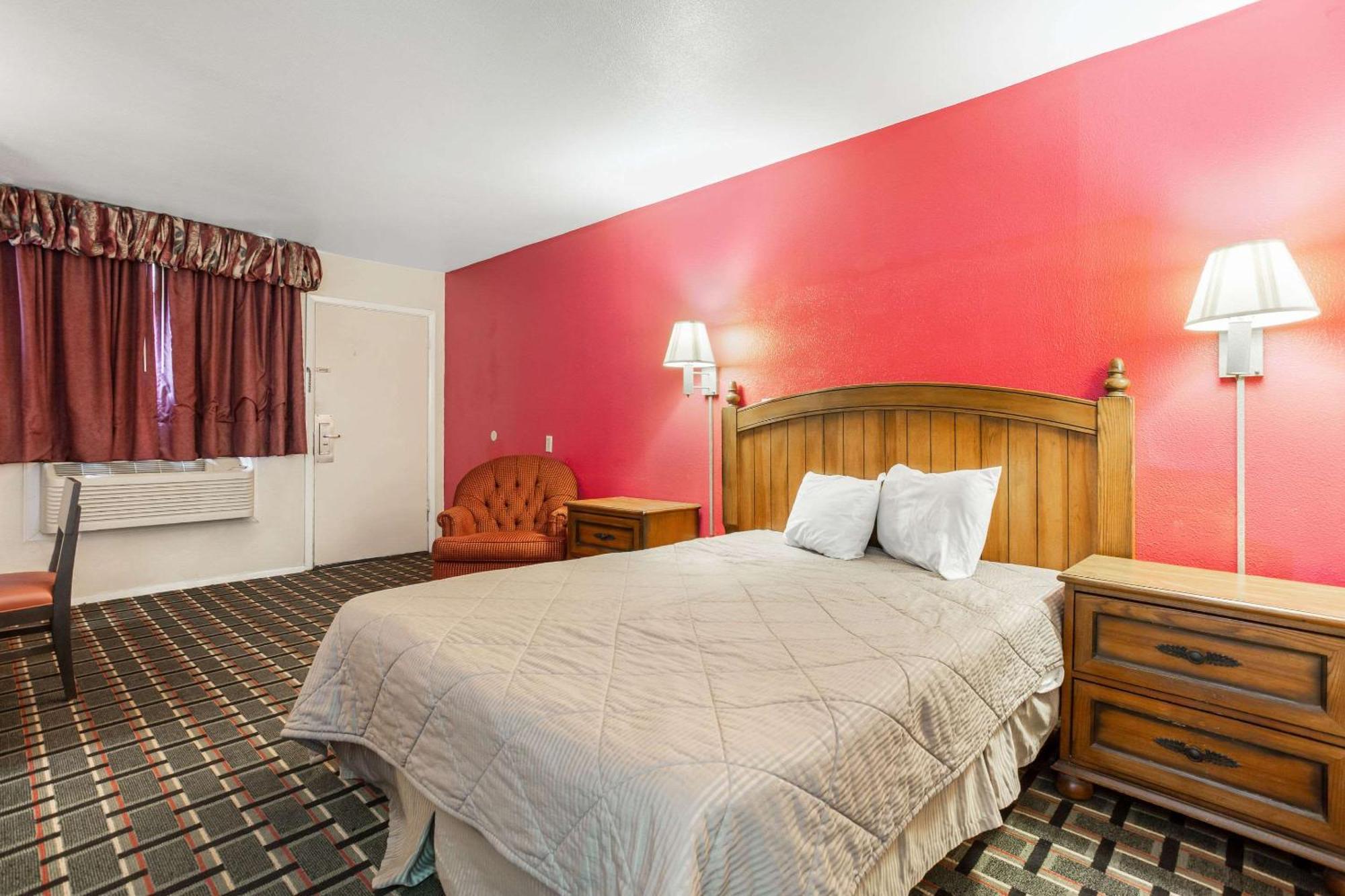 Rodeway Inn & Suites Raton Ngoại thất bức ảnh