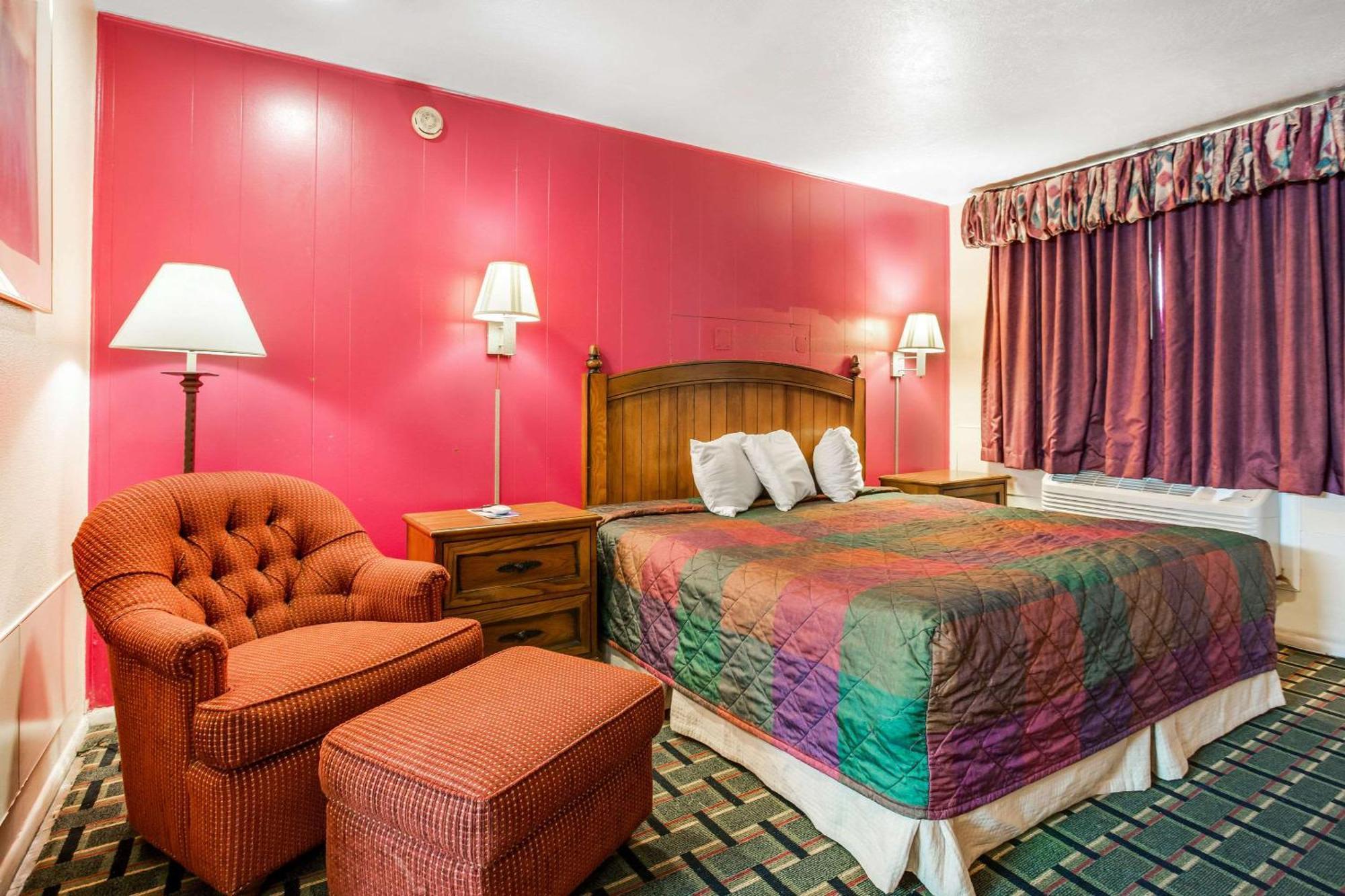 Rodeway Inn & Suites Raton Ngoại thất bức ảnh